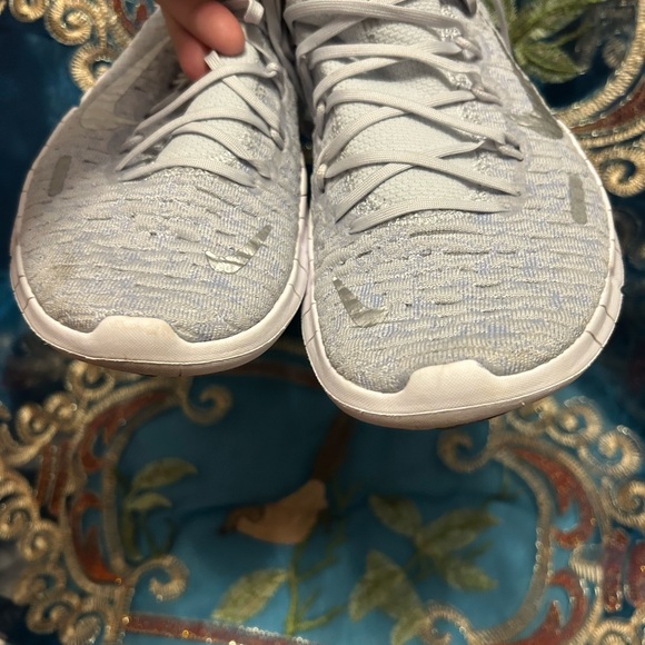 Preowned Nike Cool Gray Running Shoes - Picture 2 of 8